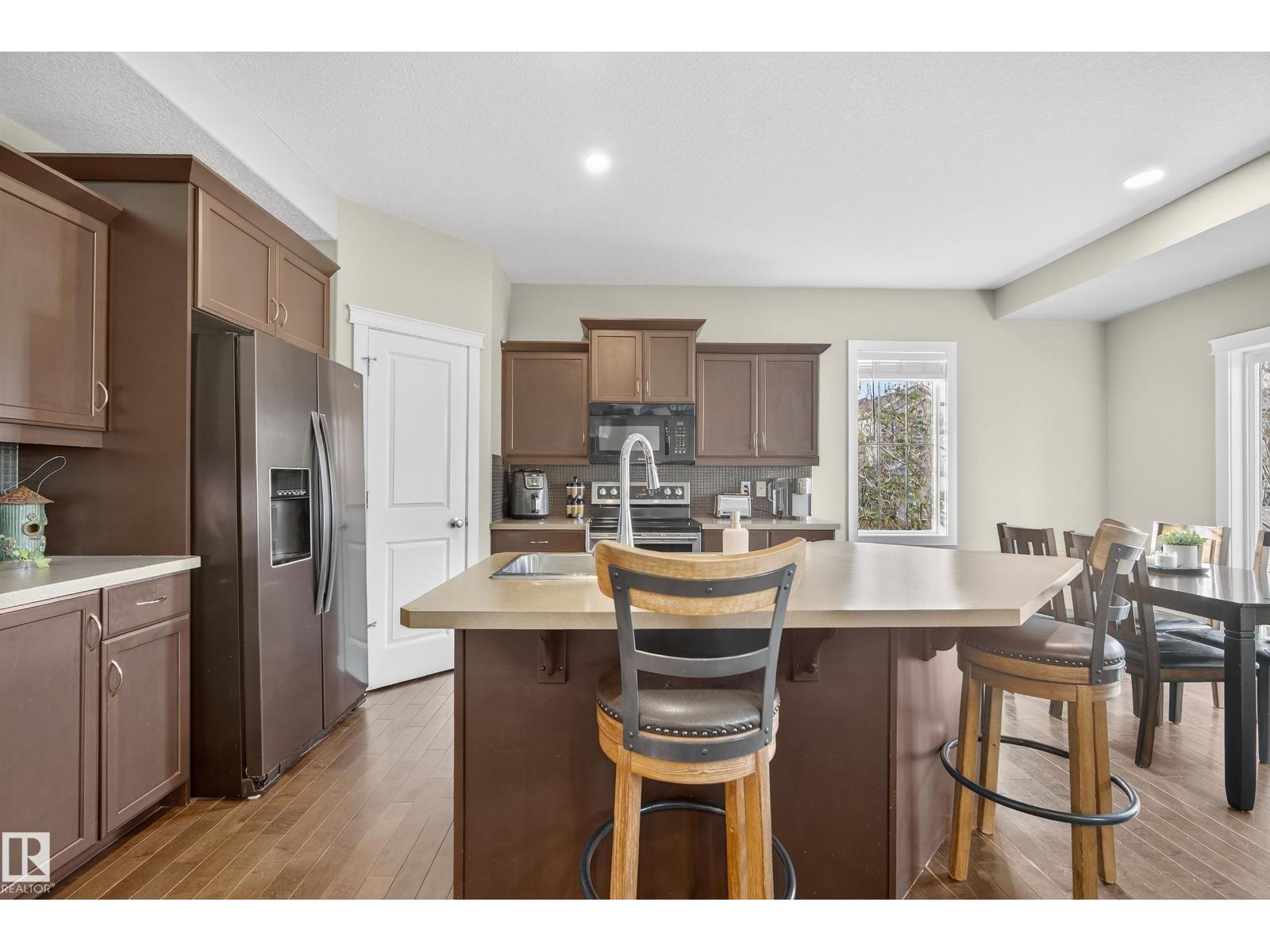 1756 63 St Sw, Edmonton, Alberta  T6X 0S1 - Photo 11 - E4465041