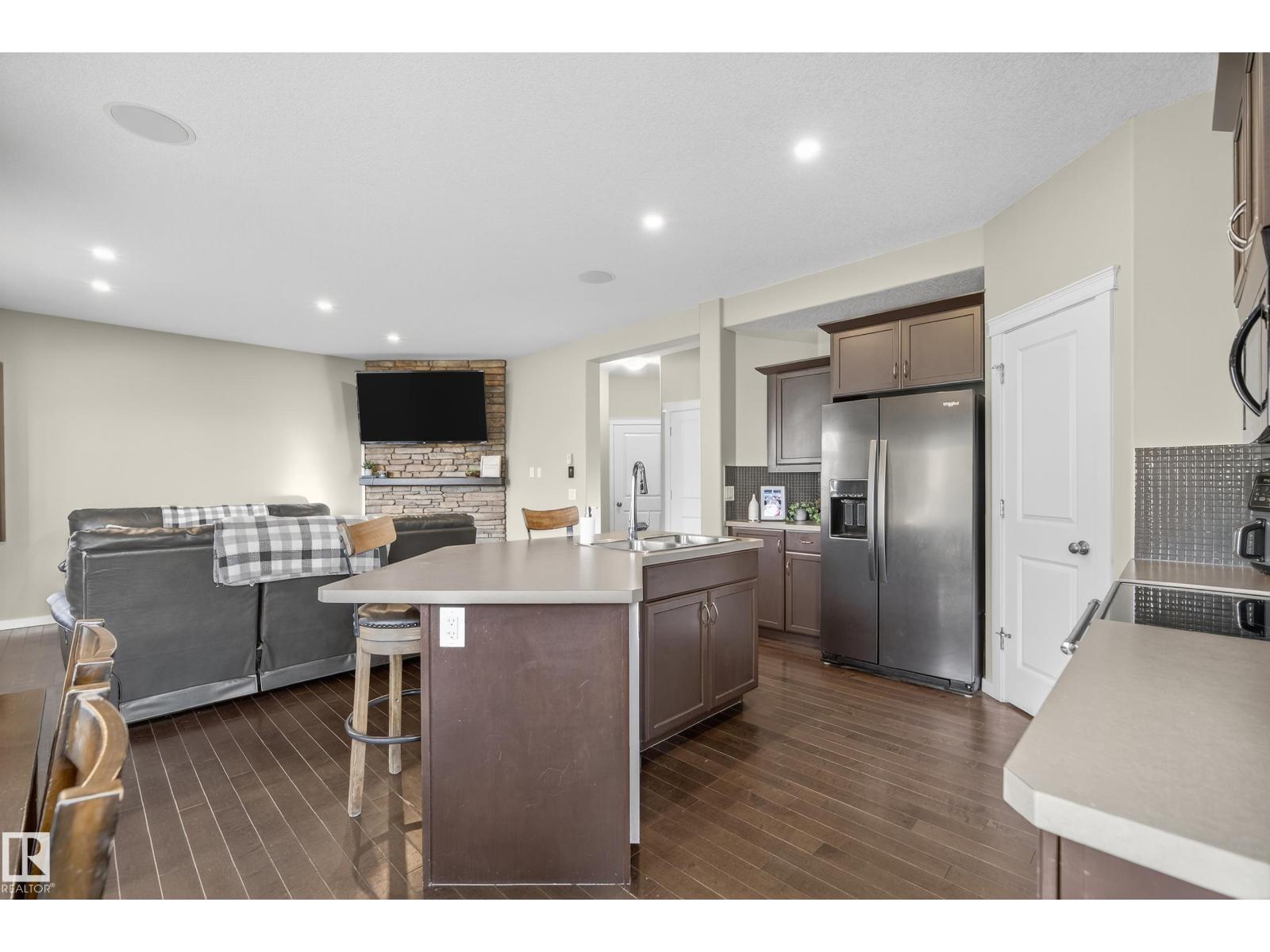 1756 63 St Sw, Edmonton, Alberta  T6X 0S1 - Photo 13 - E4465041