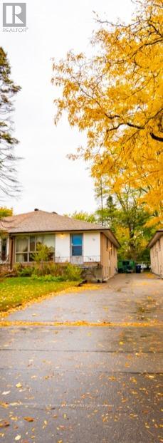 76 Pintail Crescent, Toronto, Ontario  M3A 2Y7 - Photo 2 - C12520286