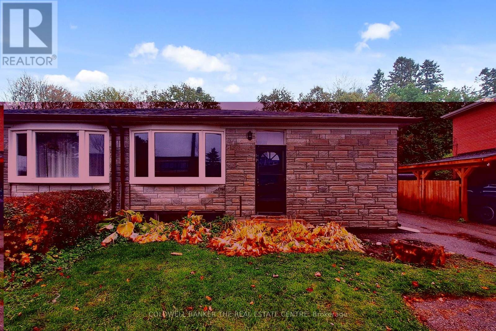 21 GLASS DRIVE, Aurora, Ontario