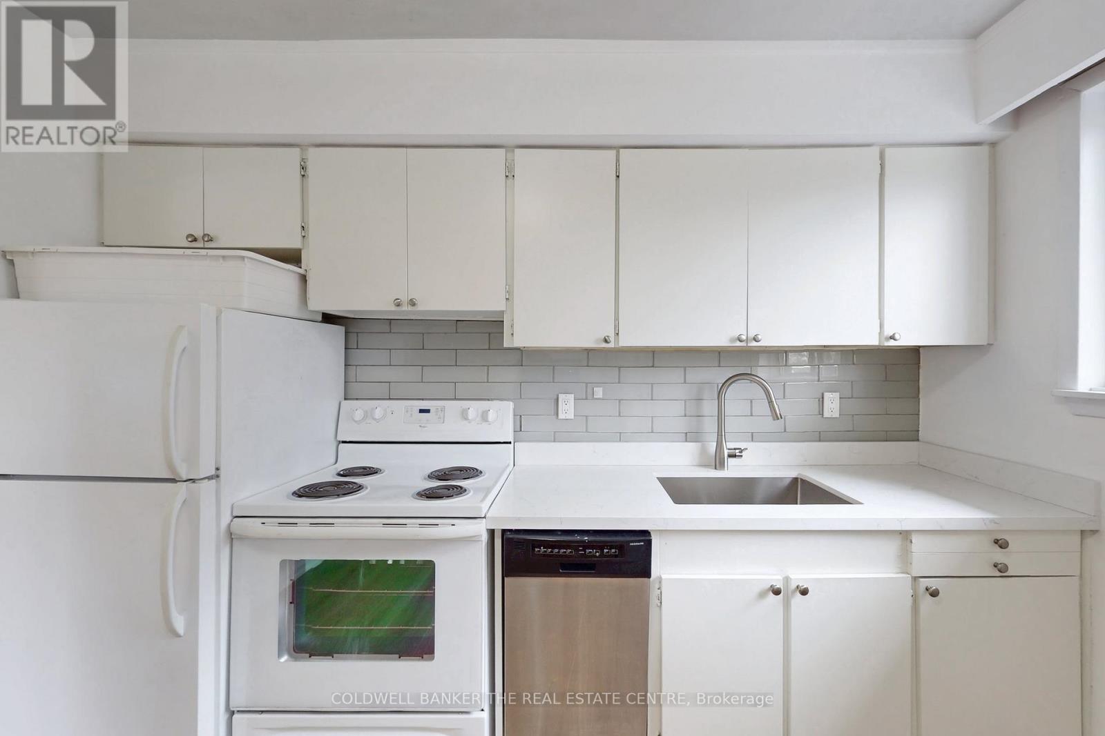 21 Glass Drive, Aurora, Ontario L4G 2E5 - Photo 11 - N12520278