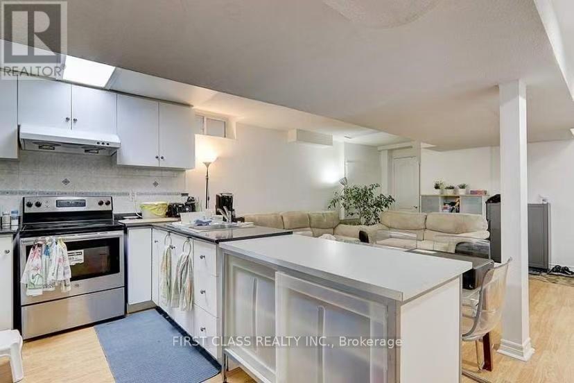 5 QUANTUM STREET, Markham, Ontario