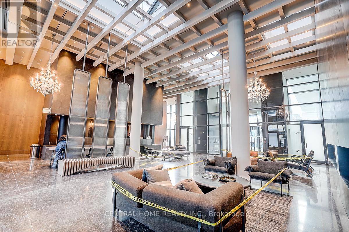 Ph106 - 28 Interchange Way, Vaughan, Ontario L4K 0P8 - Photo 3 - N12520294