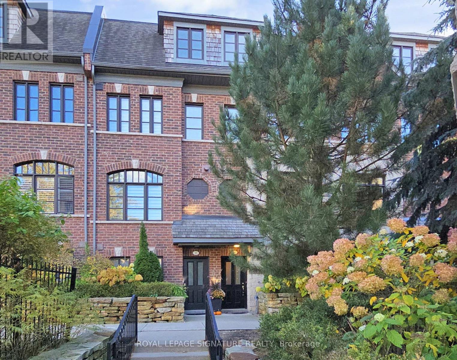 45 - 8 AGAR LANE, Vaughan, Ontario