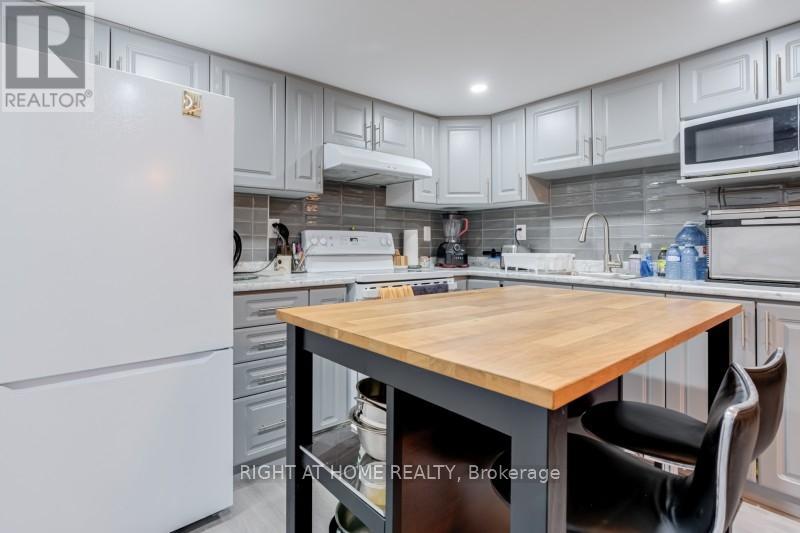 6 Diane Court, Brampton, Ontario L6Y 3E3 - Photo 32 - W12520292