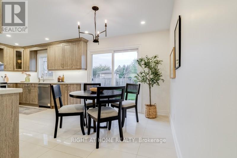 6 Diane Court, Brampton, Ontario L6Y 3E3 - Photo 6 - W12520292