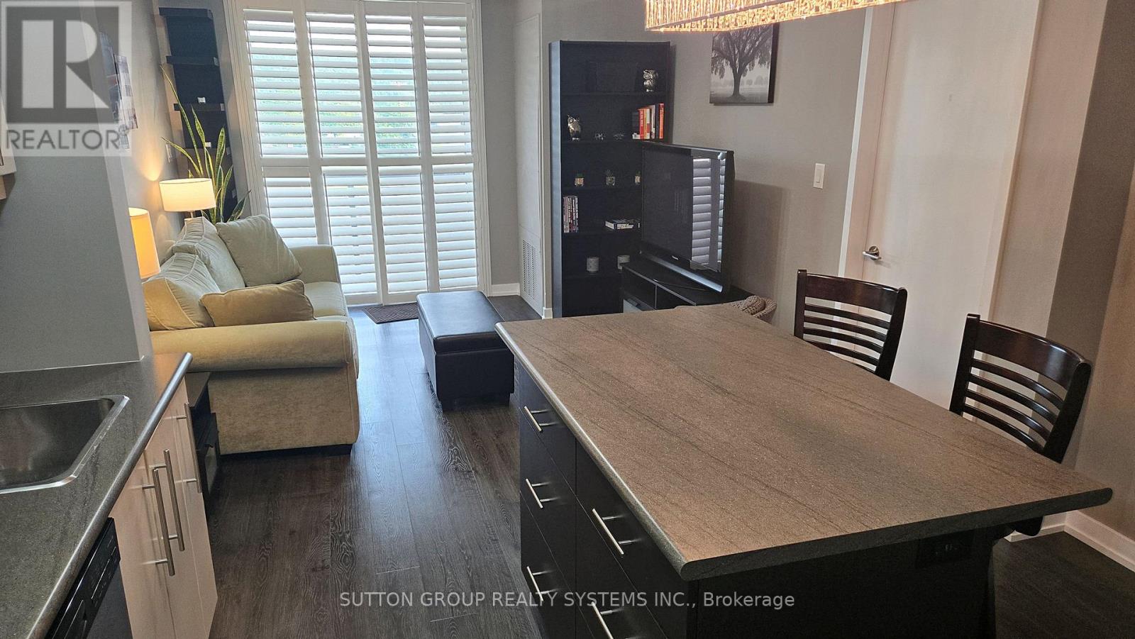 409 - 520 North Service Road, Grimsby, Ontario  L3M 0C9 - Photo 10 - X12520308