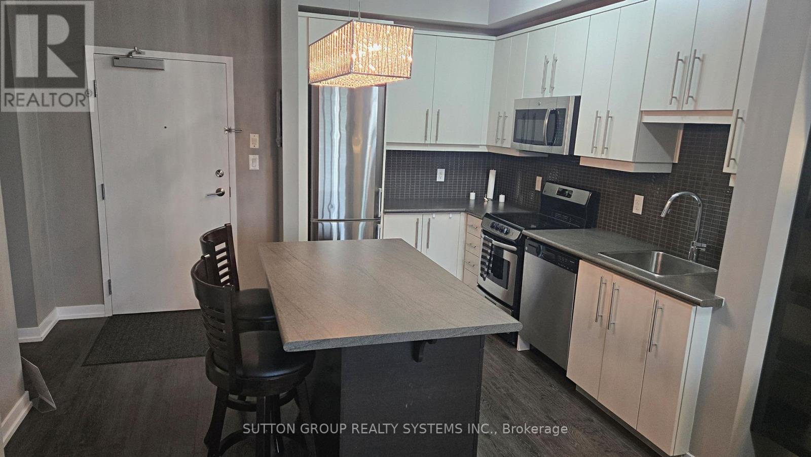 409 - 520 North Service Road, Grimsby, Ontario  L3M 0C9 - Photo 11 - X12520308