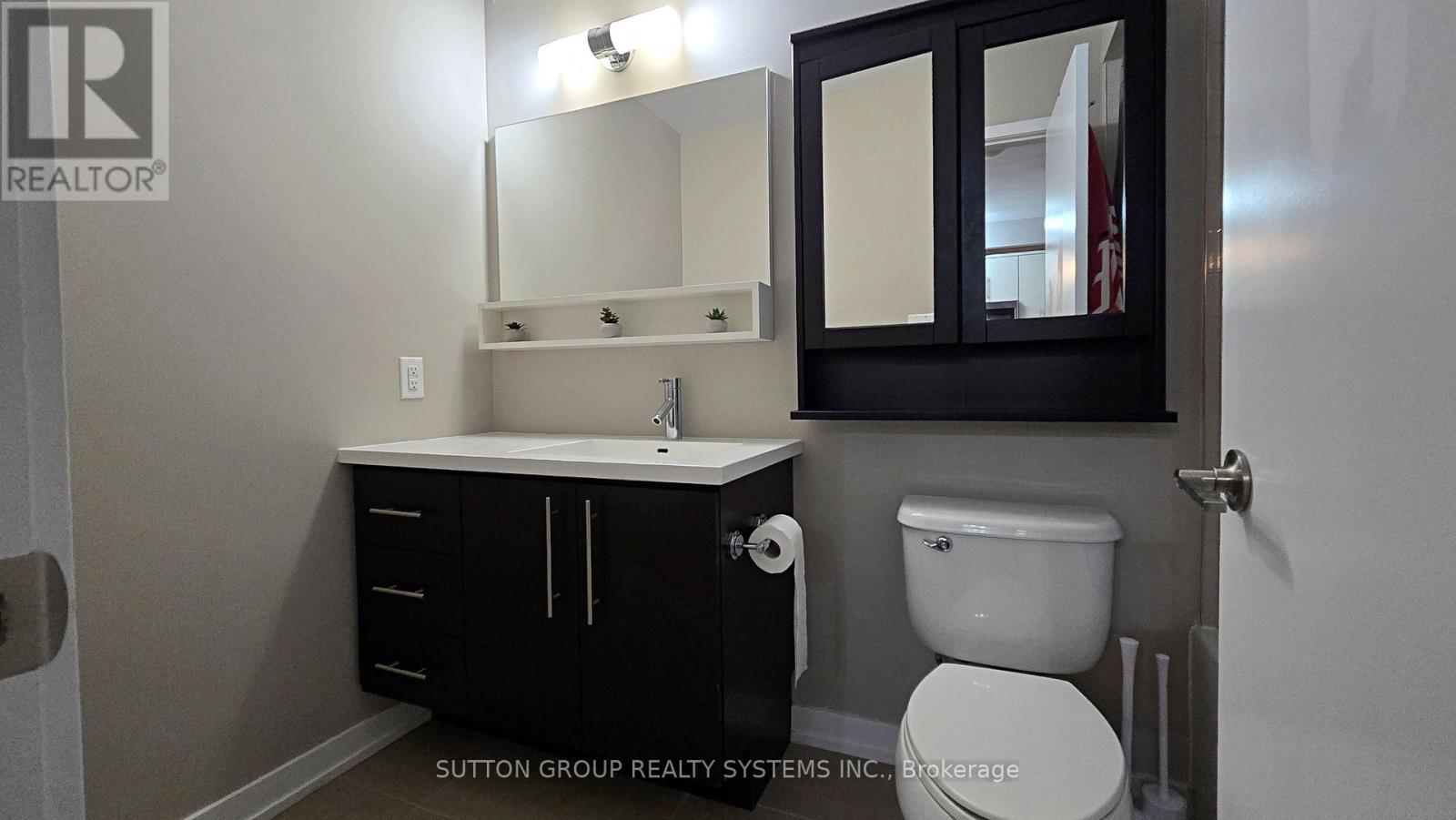 409 - 520 North Service Road, Grimsby, Ontario  L3M 0C9 - Photo 17 - X12520308