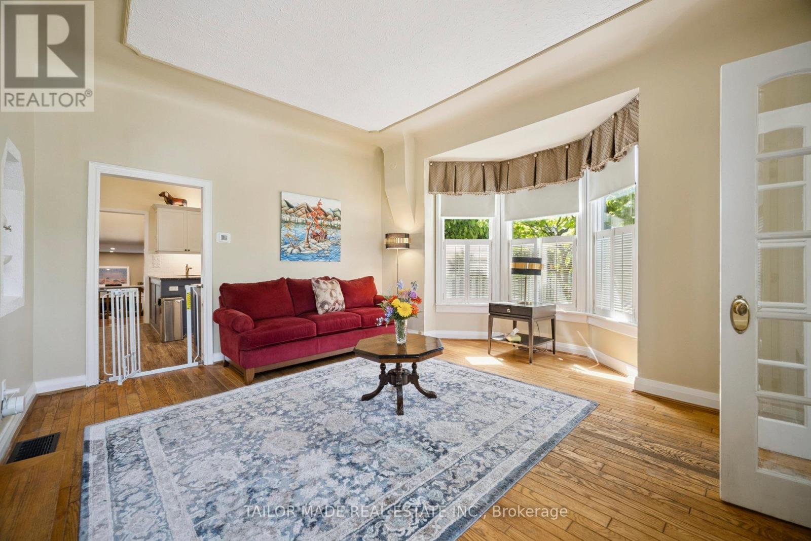 4 Leslie Street, London North, Ontario N6H 1H9 - Photo 10 - X12520316