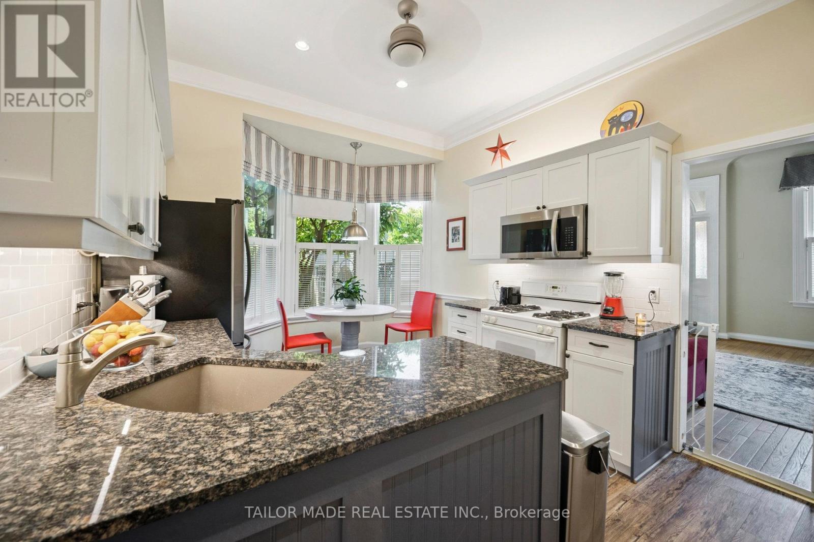 4 Leslie Street, London North, Ontario N6H 1H9 - Photo 14 - X12520316