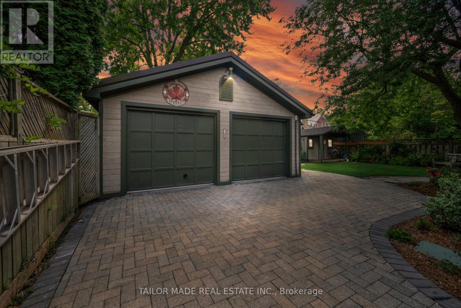 4 Leslie Street, London North, Ontario N6H 1H9 - Photo 38 - X12520316