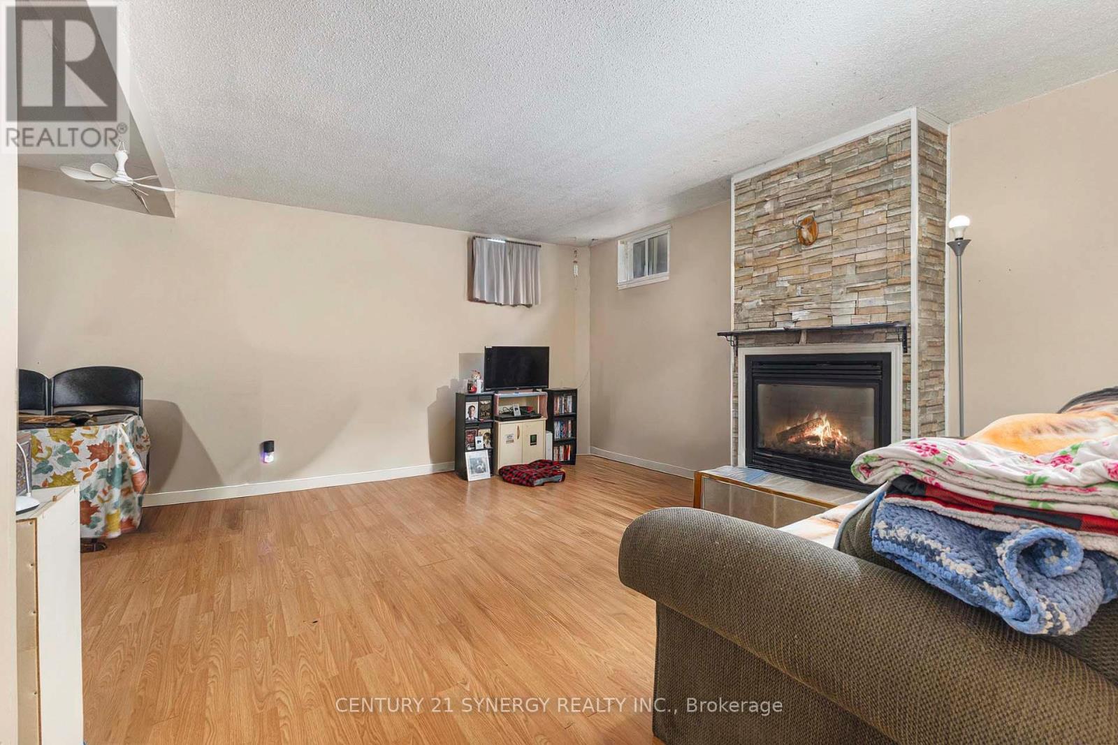 389 Thomas Street, Carleton Place, Ontario K7C 3Z3 - Photo 23 - X12520354