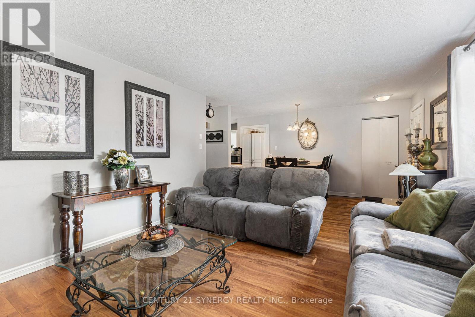 389 Thomas Street, Carleton Place, Ontario K7C 3Z3 - Photo 3 - X12520354