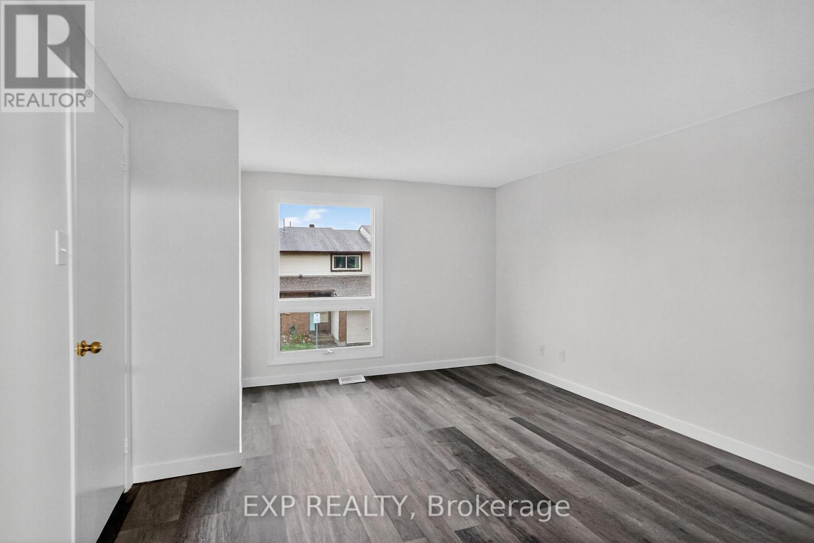 109 Theresa Private, Ottawa, Ontario  K1V 0E7 - Photo 18 - X12496904