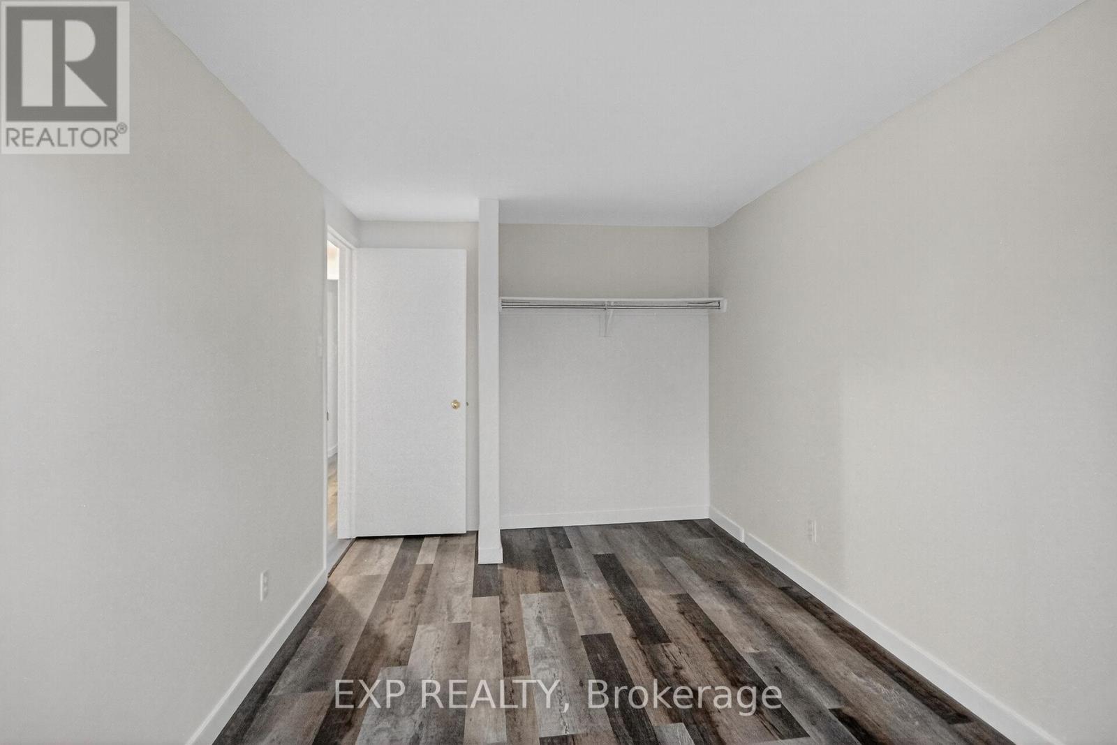 109 Theresa Private, Ottawa, Ontario  K1V 0E7 - Photo 25 - X12496904