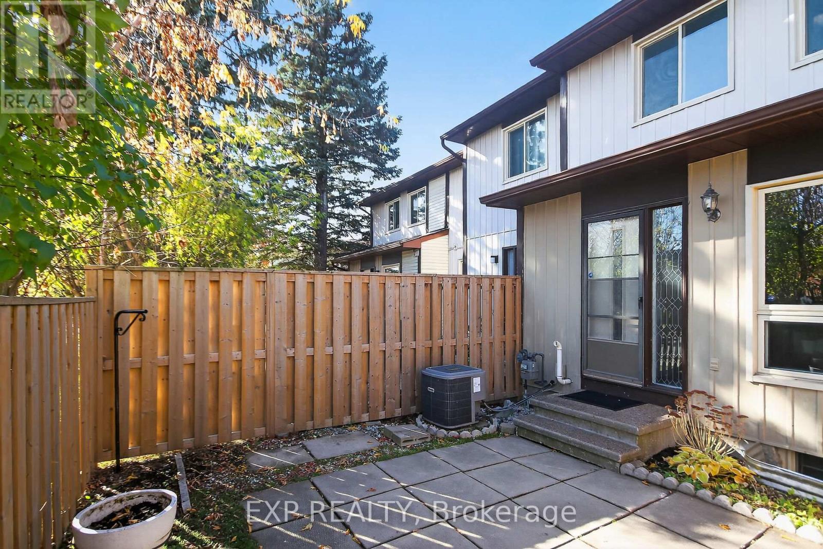 109 Theresa Private, Ottawa, Ontario  K1V 0E7 - Photo 33 - X12496904