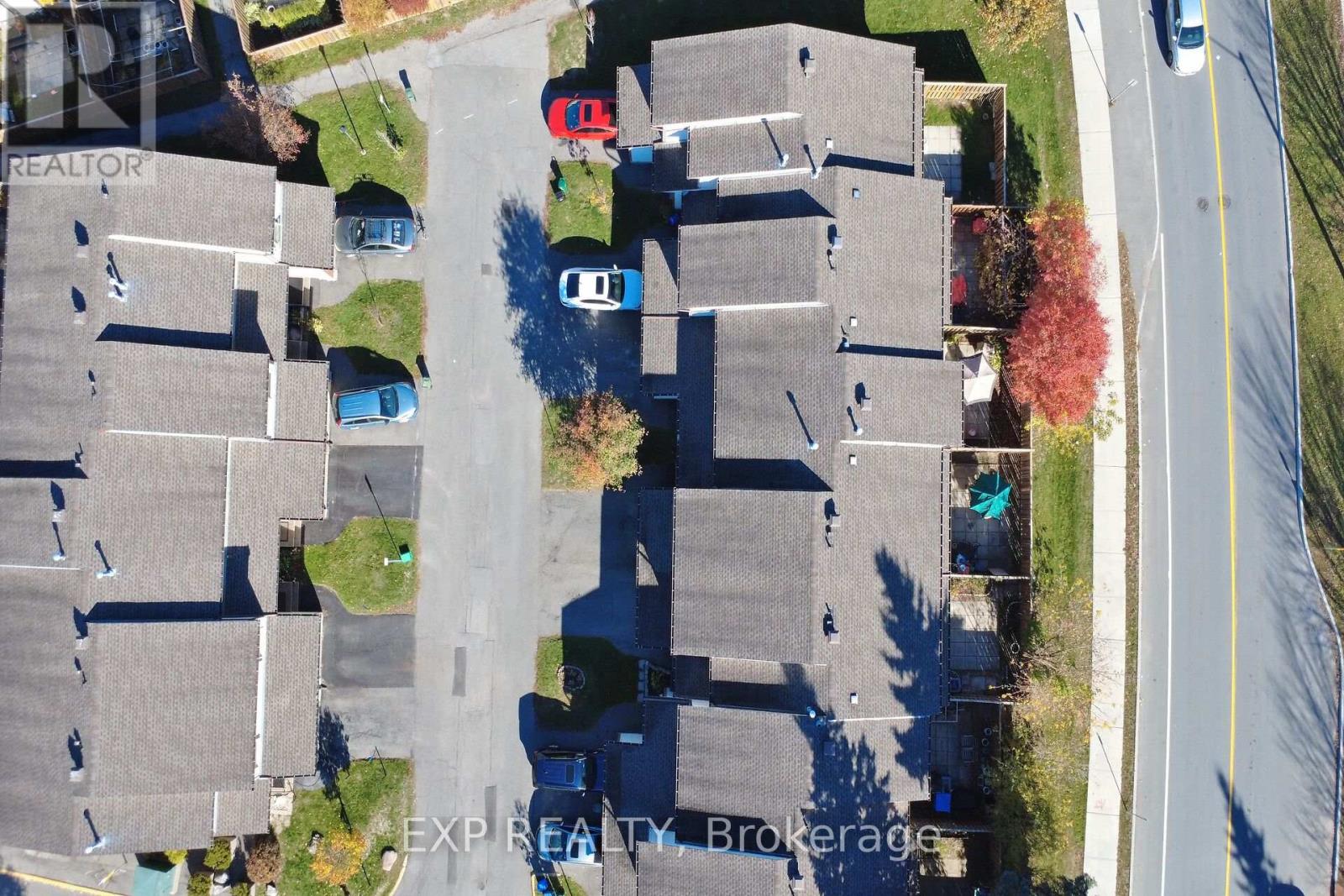 109 Theresa Private, Ottawa, Ontario  K1V 0E7 - Photo 37 - X12496904