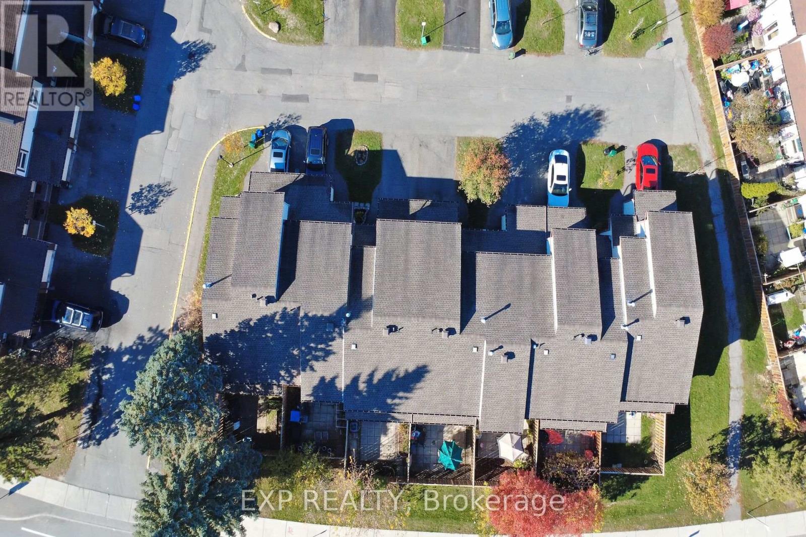 109 Theresa Private, Ottawa, Ontario  K1V 0E7 - Photo 38 - X12496904