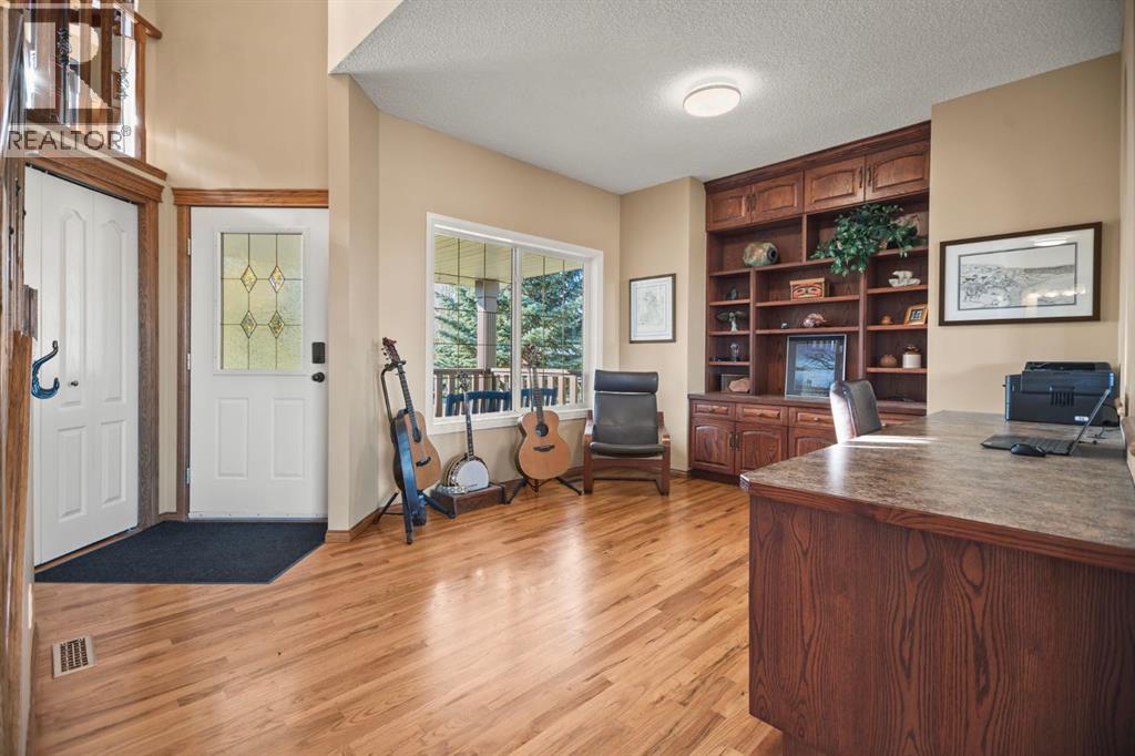 50 Sheep River Crescent, Okotoks, Alberta  T1S 1R3 - Photo 4 - A2268254