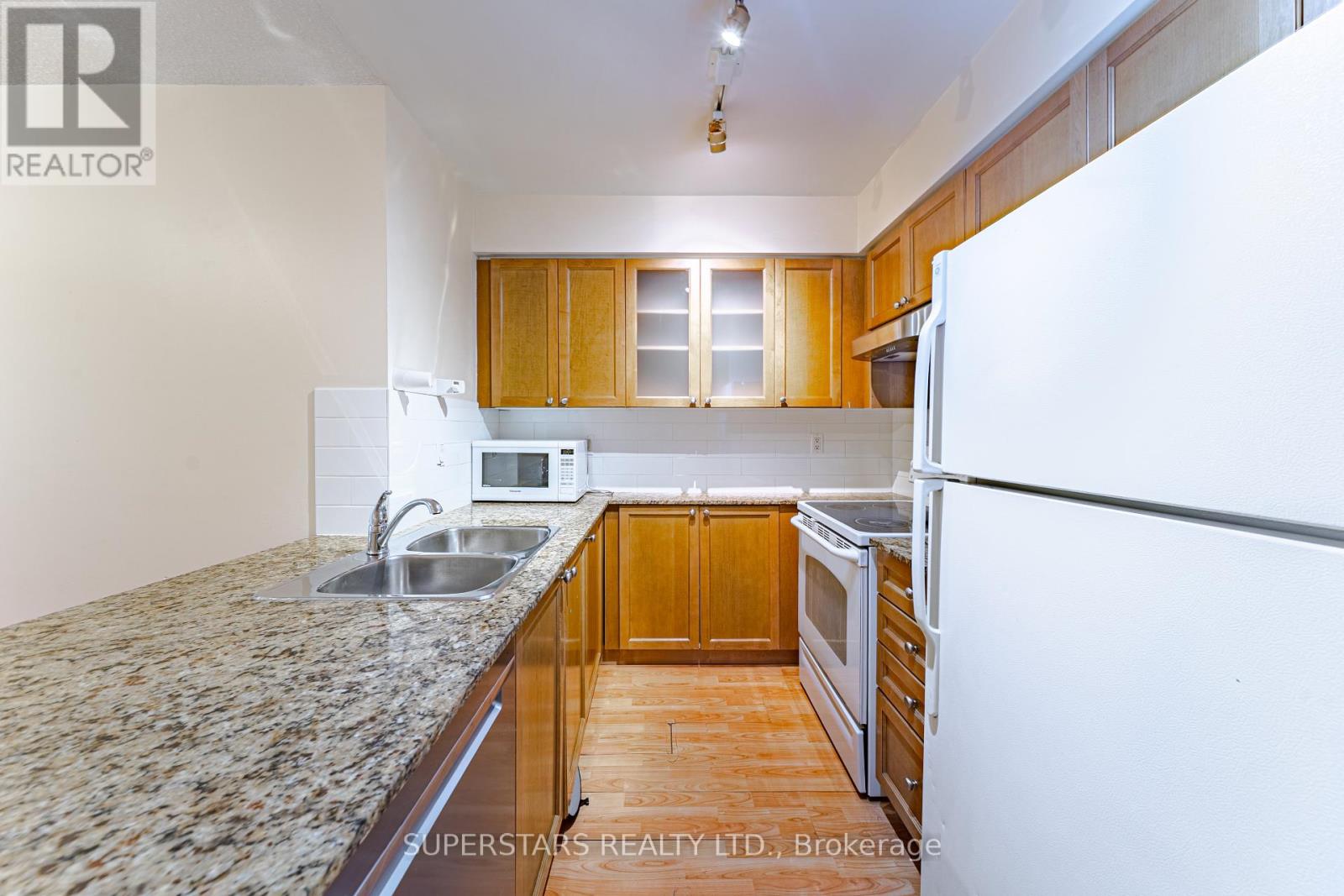 708 - 761 Bay Street, Toronto, Ontario  M5G 2R2 - Photo 10 - C12520350