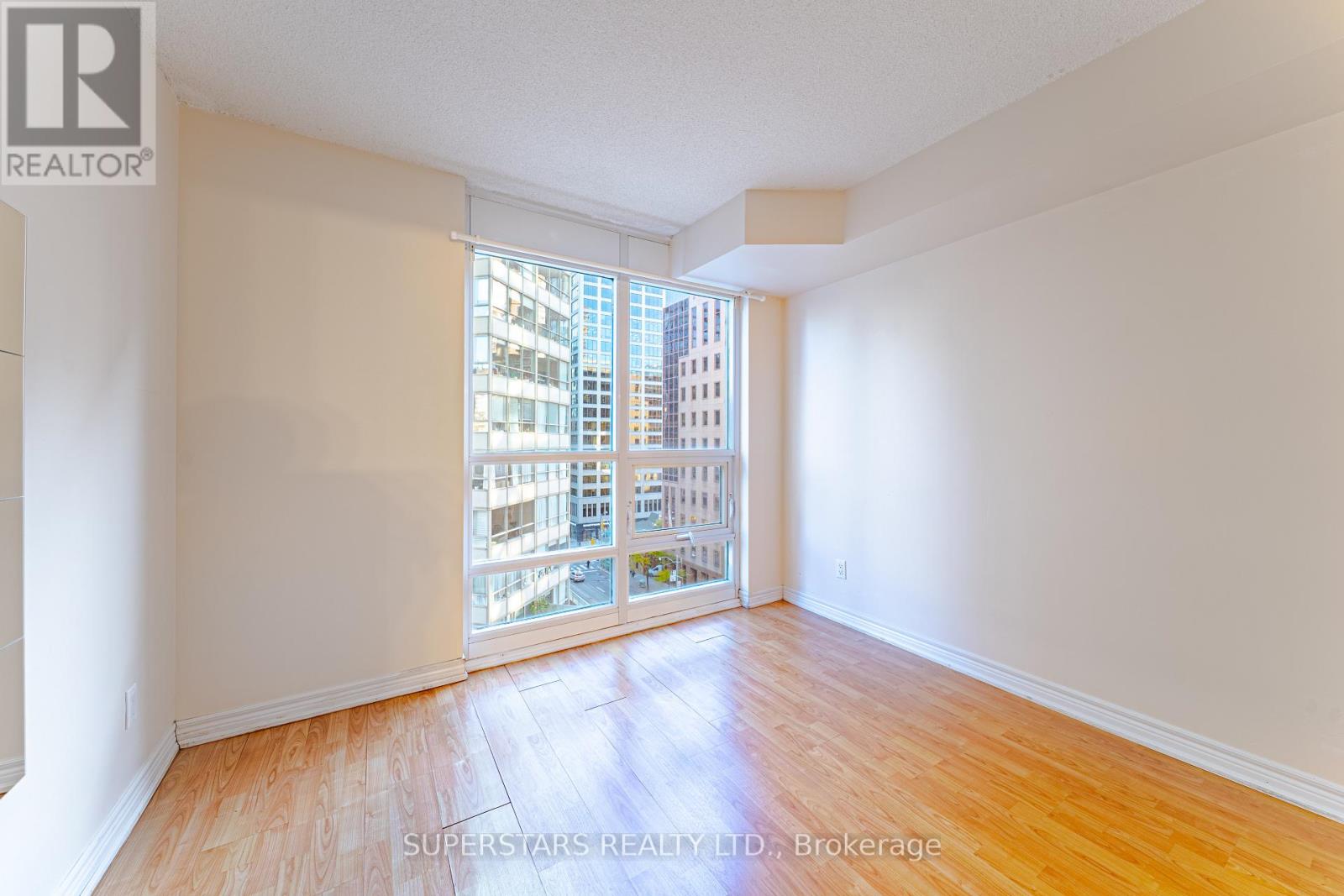 708 - 761 Bay Street, Toronto, Ontario  M5G 2R2 - Photo 19 - C12520350