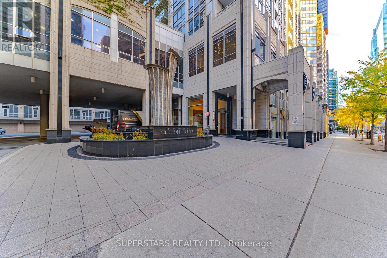 708 - 761 Bay Street, Toronto, Ontario  M5G 2R2 - Photo 4 - C12520350