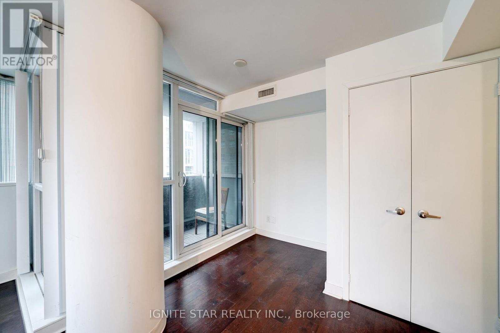 303 - 320 Richmond Street E, Toronto, Ontario M5A 1P9 - Photo 3 - C12520358