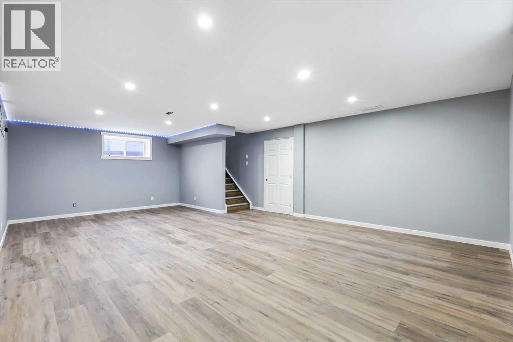 276 Oakmere Close, Chestermere, Alberta  T1X 1L2 - Photo 34 - A2266971