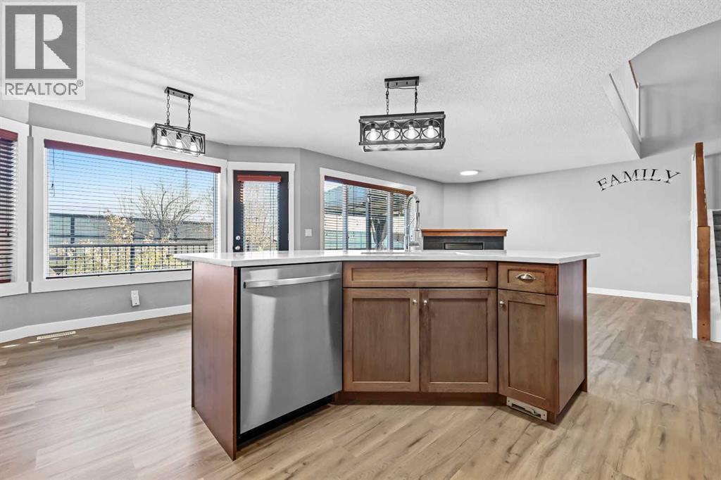 276 Oakmere Close, Chestermere, Alberta  T1X 1L2 - Photo 15 - A2266971