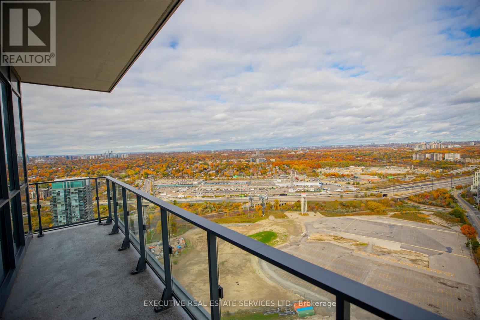 Lph07 - 2200 Lakeshore Boulevard W, Toronto, Ontario M8V 1A4 - Photo 41 - W12520360