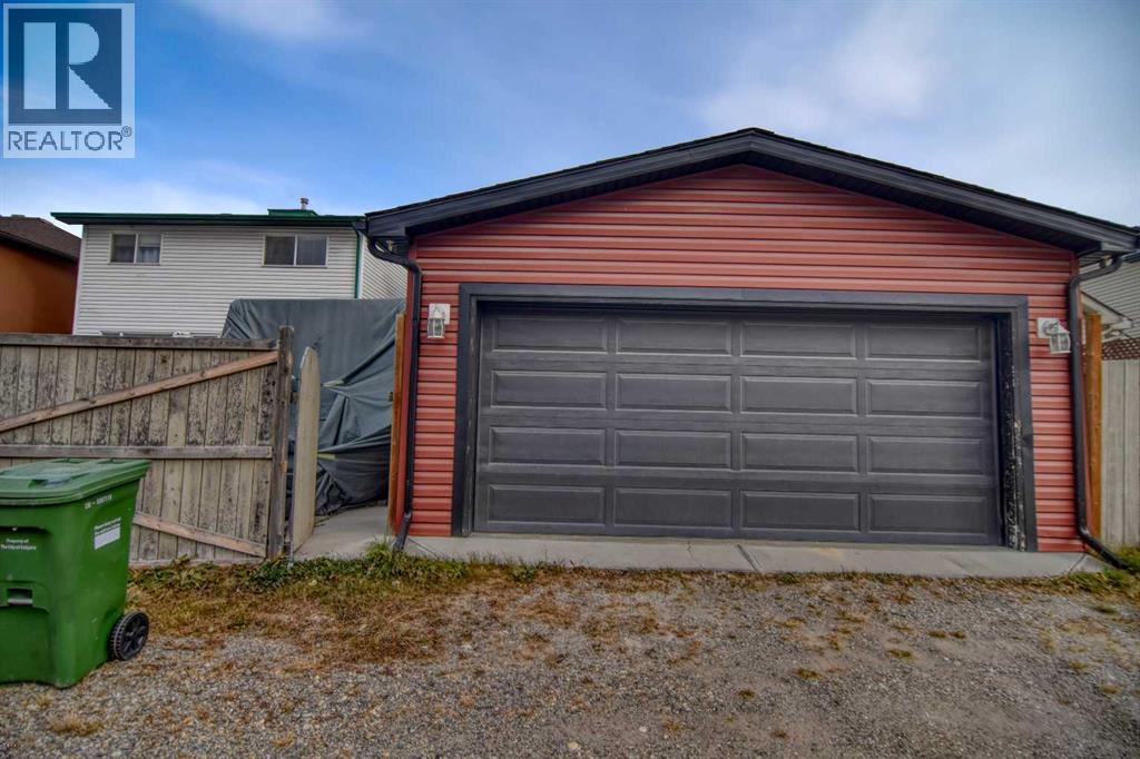21 Martha's Green Ne, Calgary, Alberta  T3J 4P4 - Photo 32 - A2269313
