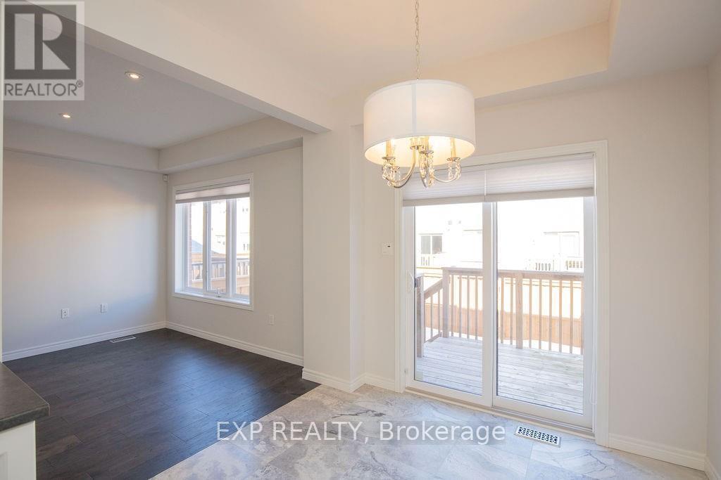 33 Dunrobin Lane, Grimsby, Ontario L3M 4E8 - Photo 16 - X12520346