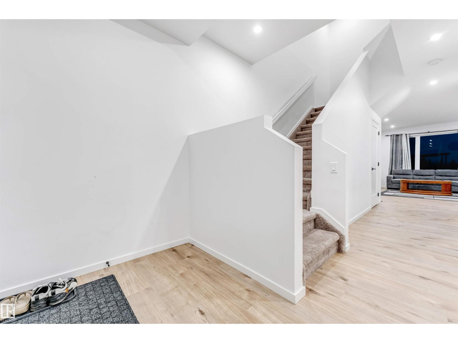 6205 46 Av, Beaumont, Alberta  T4X 2Z2 - Photo 14 - E4465043