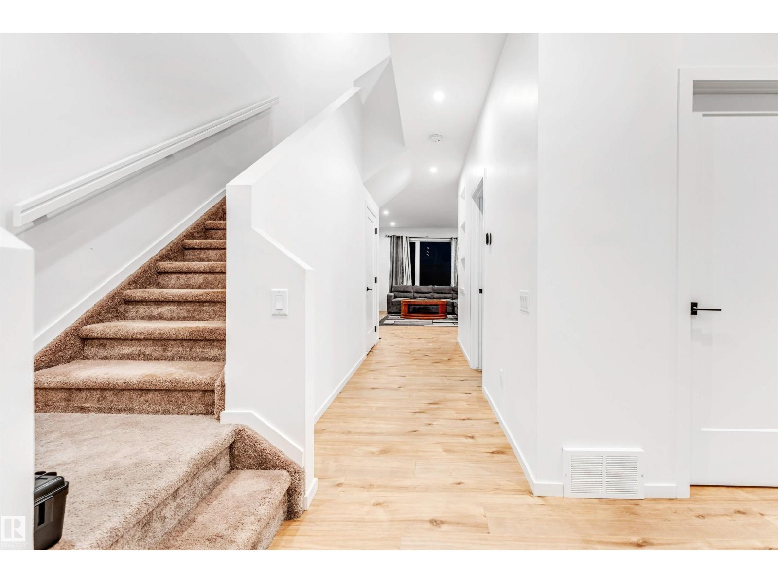 6205 46 Av, Beaumont, Alberta  T4X 2Z2 - Photo 32 - E4465043