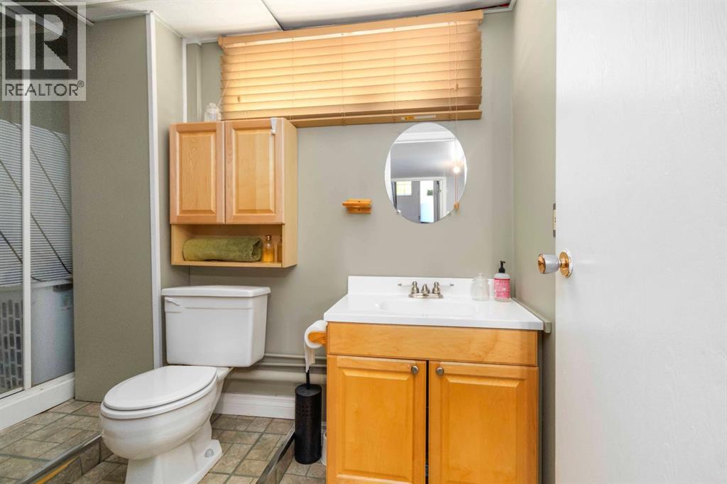 150 Hilltop Crescent, Fort Mcmurray, Alberta  T9H 3V4 - Photo 36 - A2241550