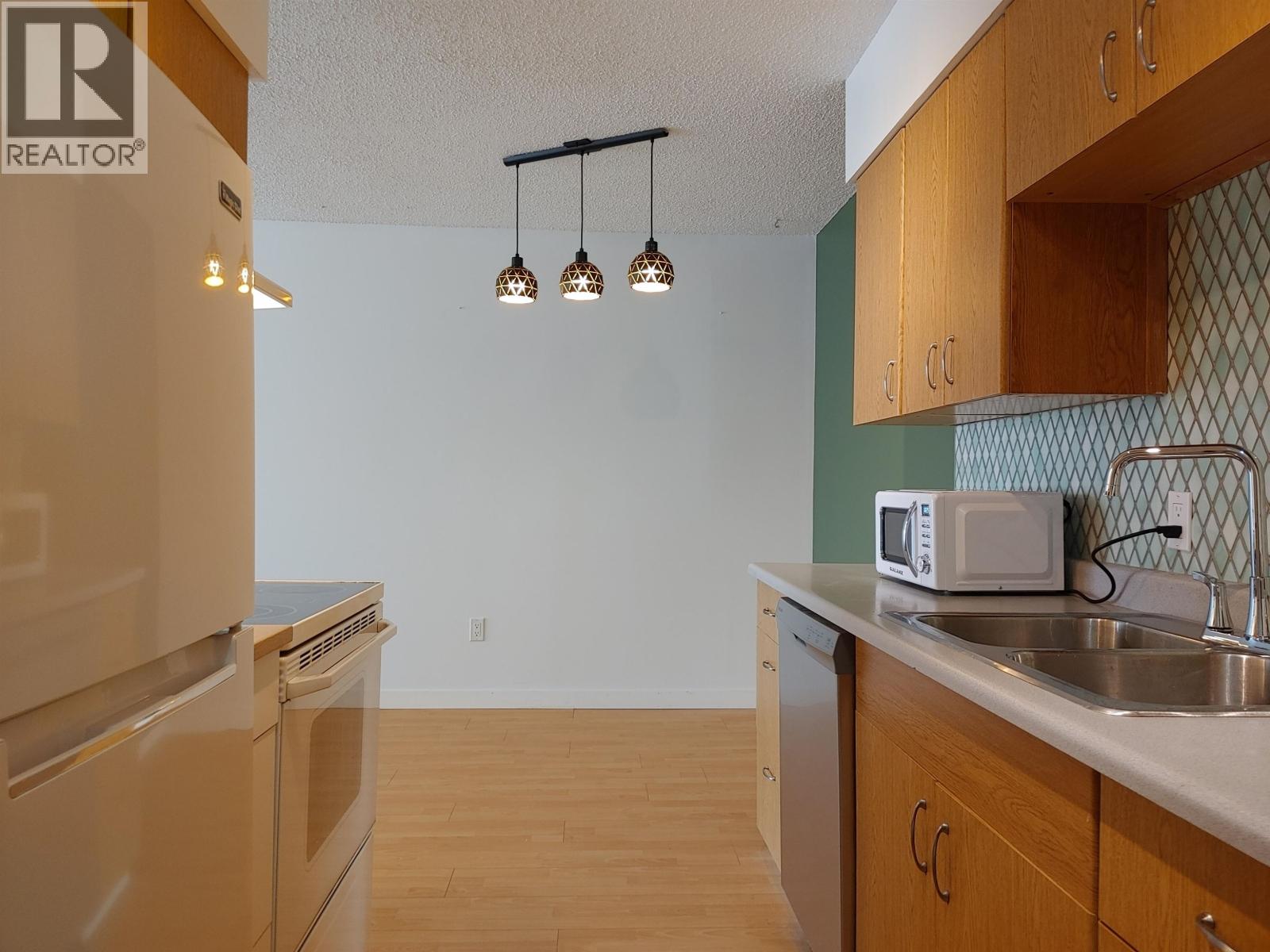 305 428 Agnes Street, New Westminster, British Columbia  V3L 1G1 - Photo 25 - R3065446