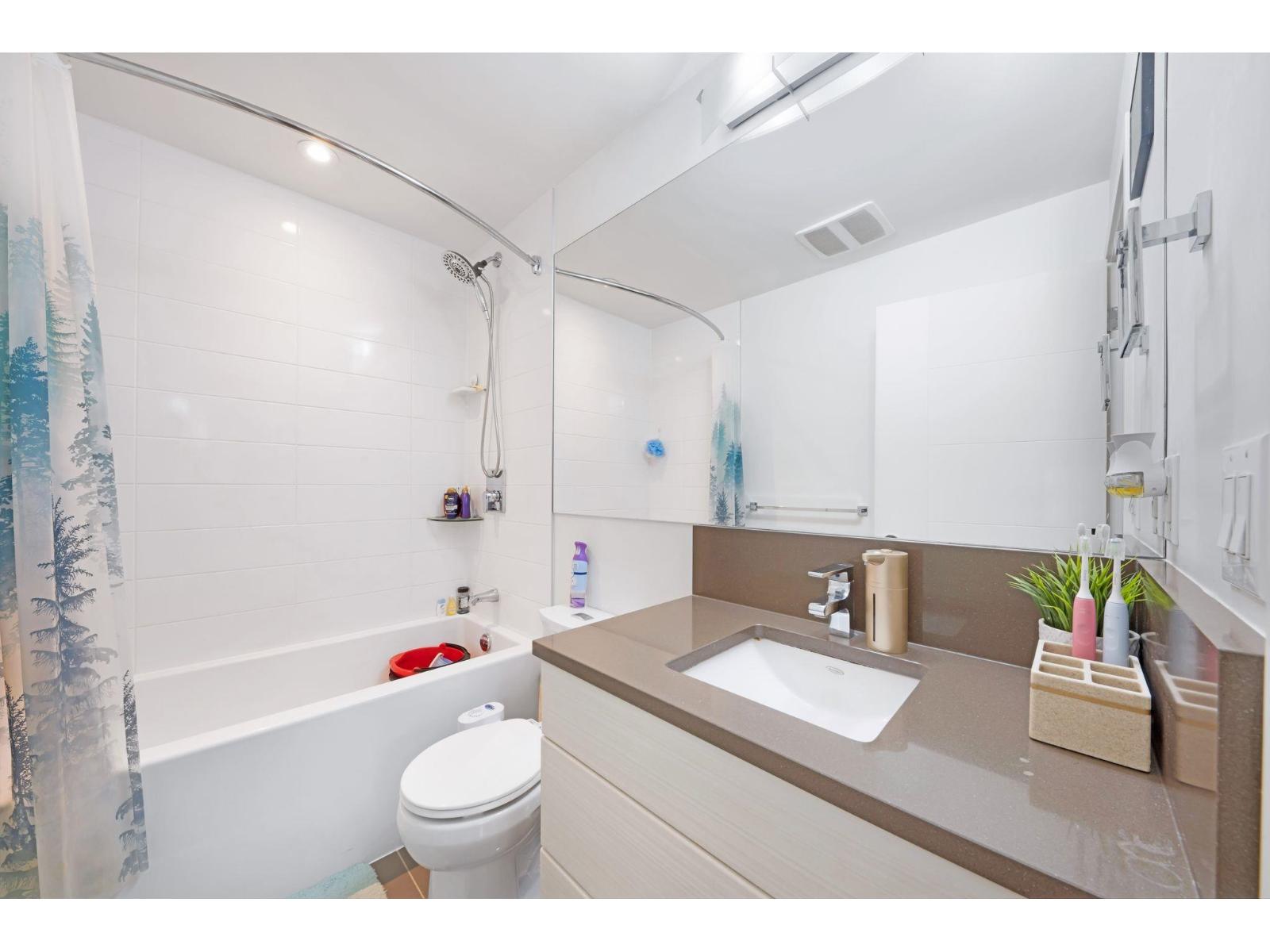 207 13925 Fraser Highway, Surrey, British Columbia  V3T 4E6 - Photo 16 - R3064208