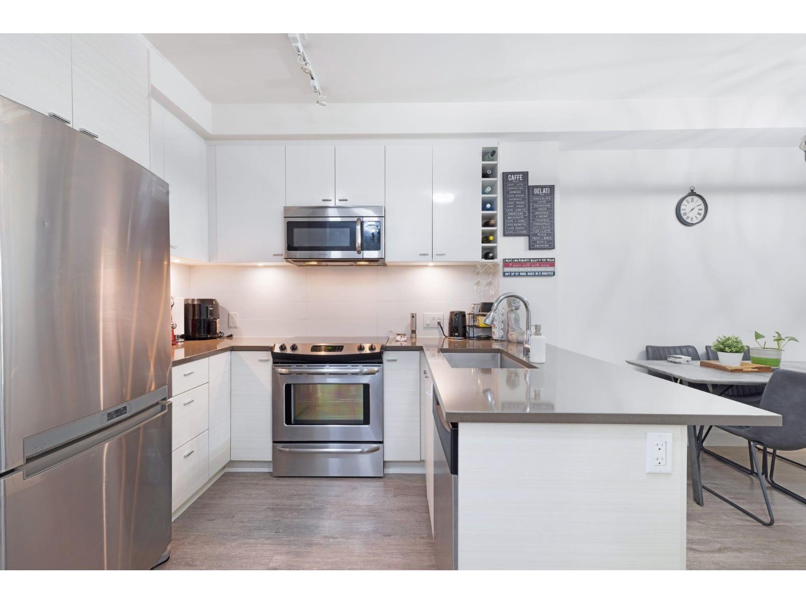 207 13925 Fraser Highway, Surrey, British Columbia  V3T 4E6 - Photo 10 - R3064208