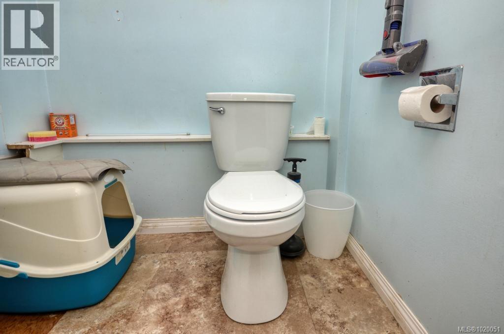 871 Fleming St, Esquimalt, British Columbia V9A 5V3 - Photo 14 - 1020051