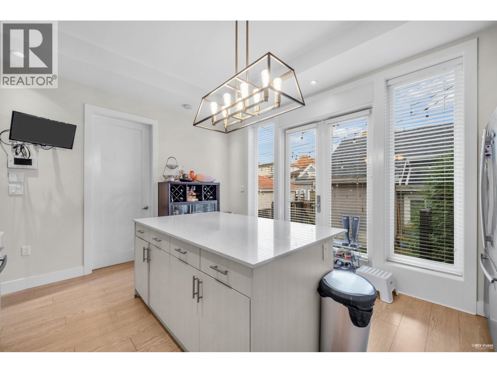 4770 Lanark Street, Vancouver, British Columbia V5N 3R8 - Photo 4 - R3064555