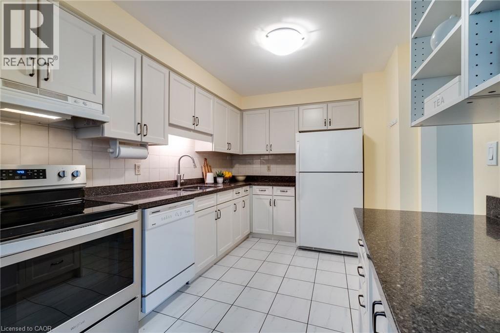 1205 Lamb's Court Unit# 7, Burlington, Ontario  L7S 2G4 - Photo 16 - 40779544