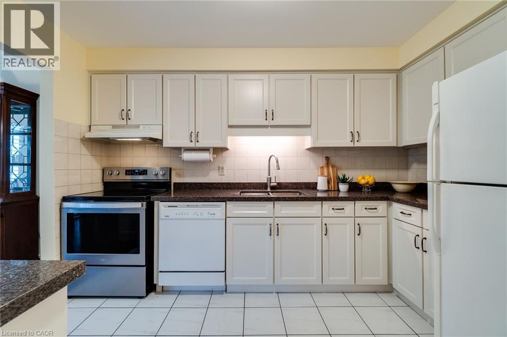 1205 Lamb's Court Unit# 7, Burlington, Ontario  L7S 2G4 - Photo 17 - 40779544