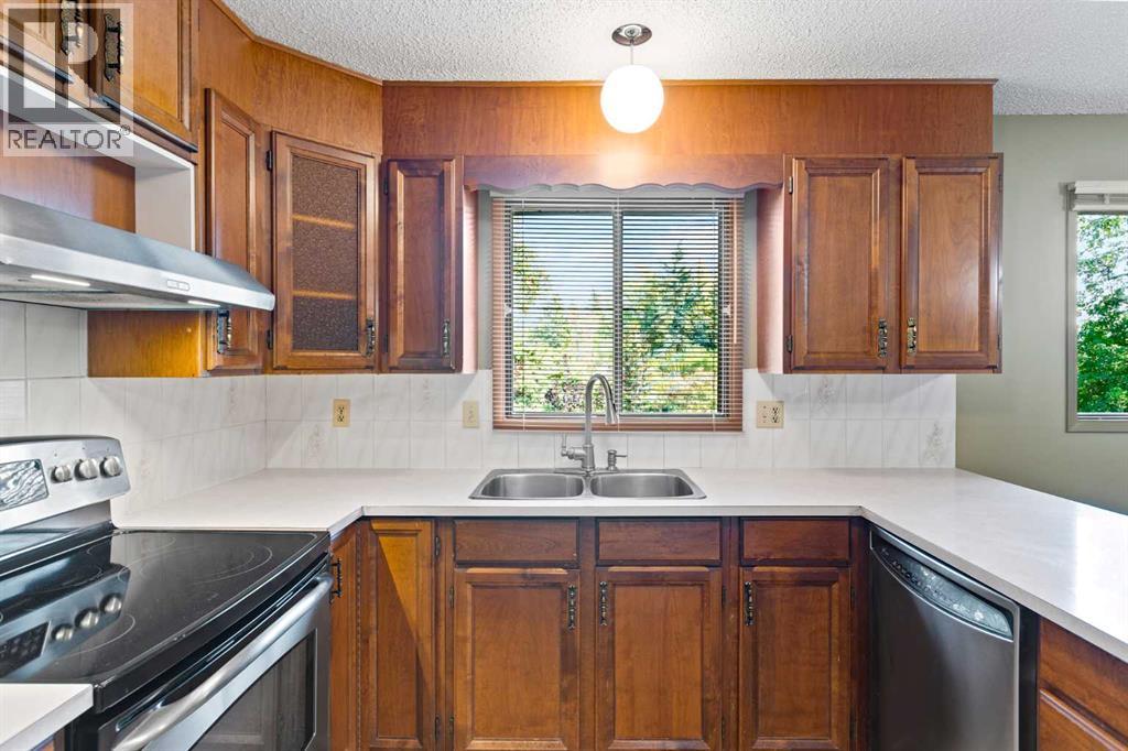 20 Edgehill Rise Nw, Calgary, Alberta  T3A 2V4 - Photo 12 - A2260172