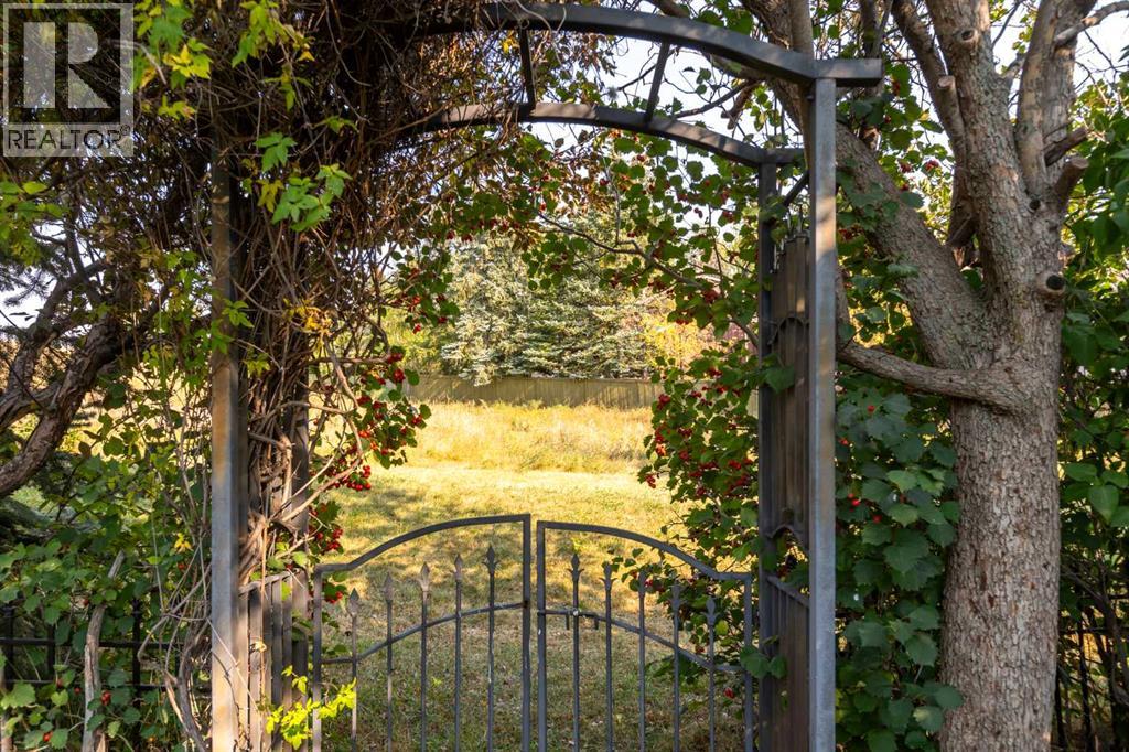 20 Edgehill Rise Nw, Calgary, Alberta  T3A 2V4 - Photo 34 - A2260172