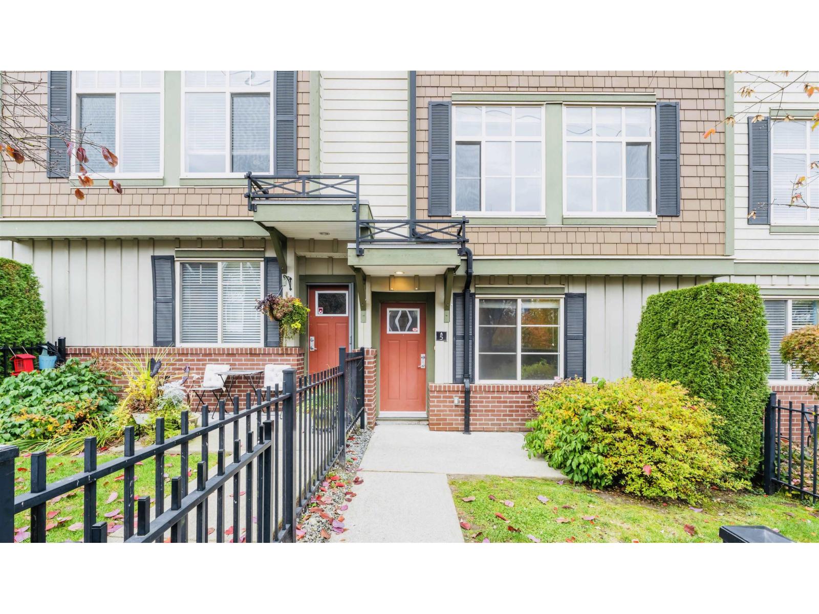 5 2845 156 Street, Surrey, British Columbia  V3Z 3Y3 - Photo 3 - R3065629