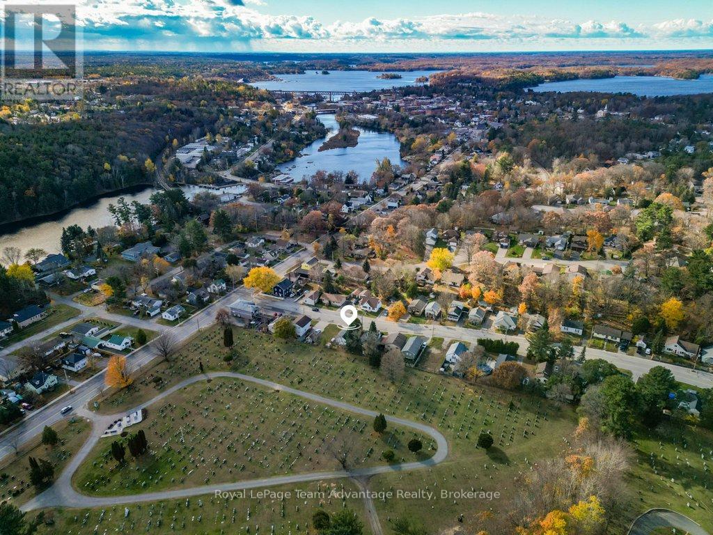 9 Hillcrest Avenue, Parry Sound, Ontario P2A 1L5 - Photo 34 - X12518426