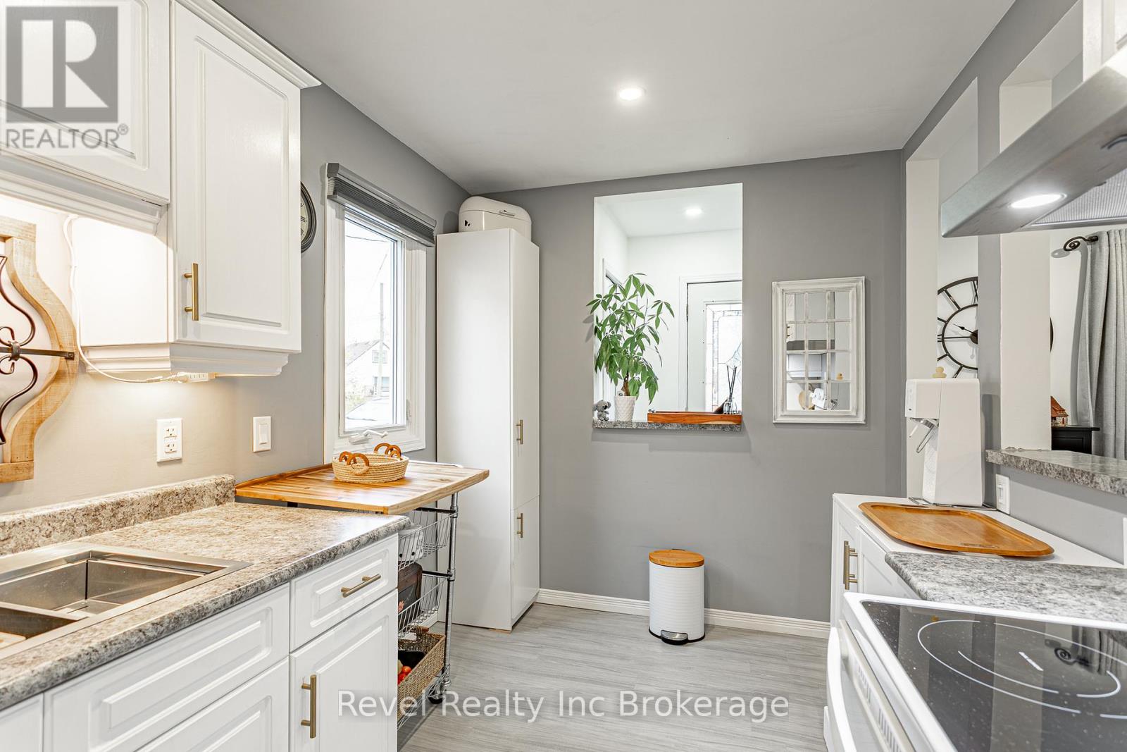 72 Bayswater Street, Woodstock, Ontario  N4S 5K3 - Photo 12 - X12520390