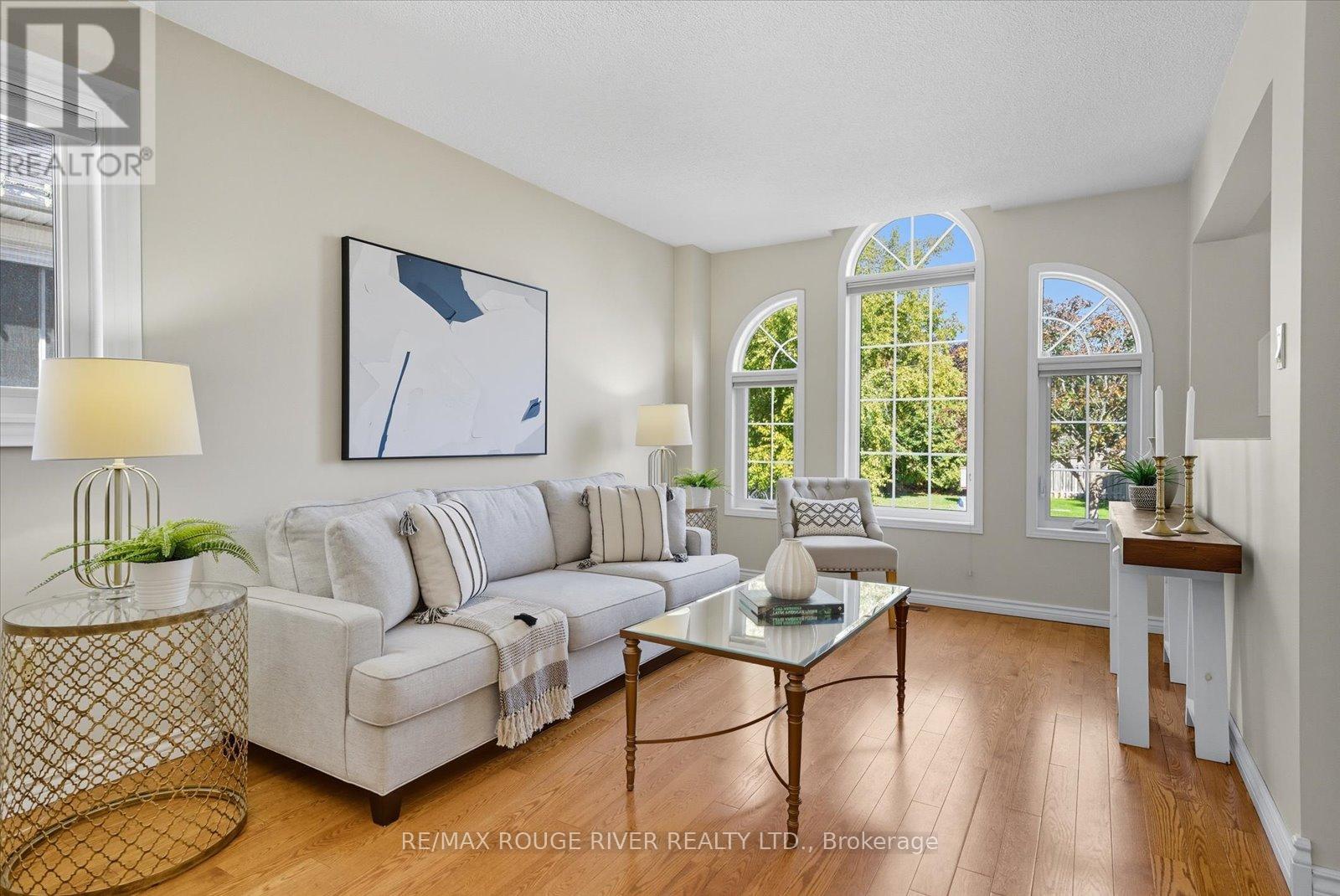 20 Laurelwood Street, Clarington, Ontario L1C 4Z7 - Photo 3 - E12519944