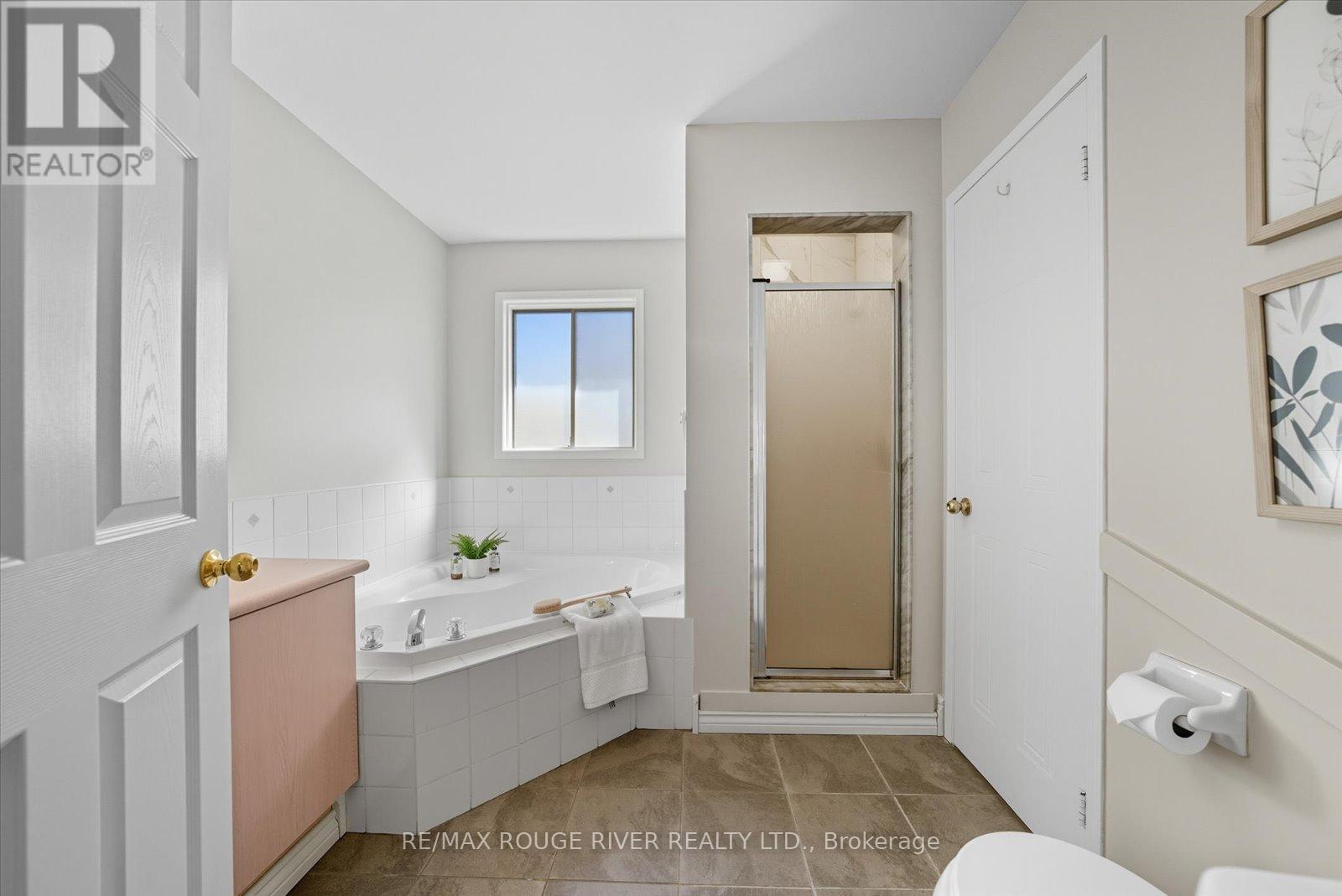 20 Laurelwood Street, Clarington, Ontario L1C 4Z7 - Photo 14 - E12519944